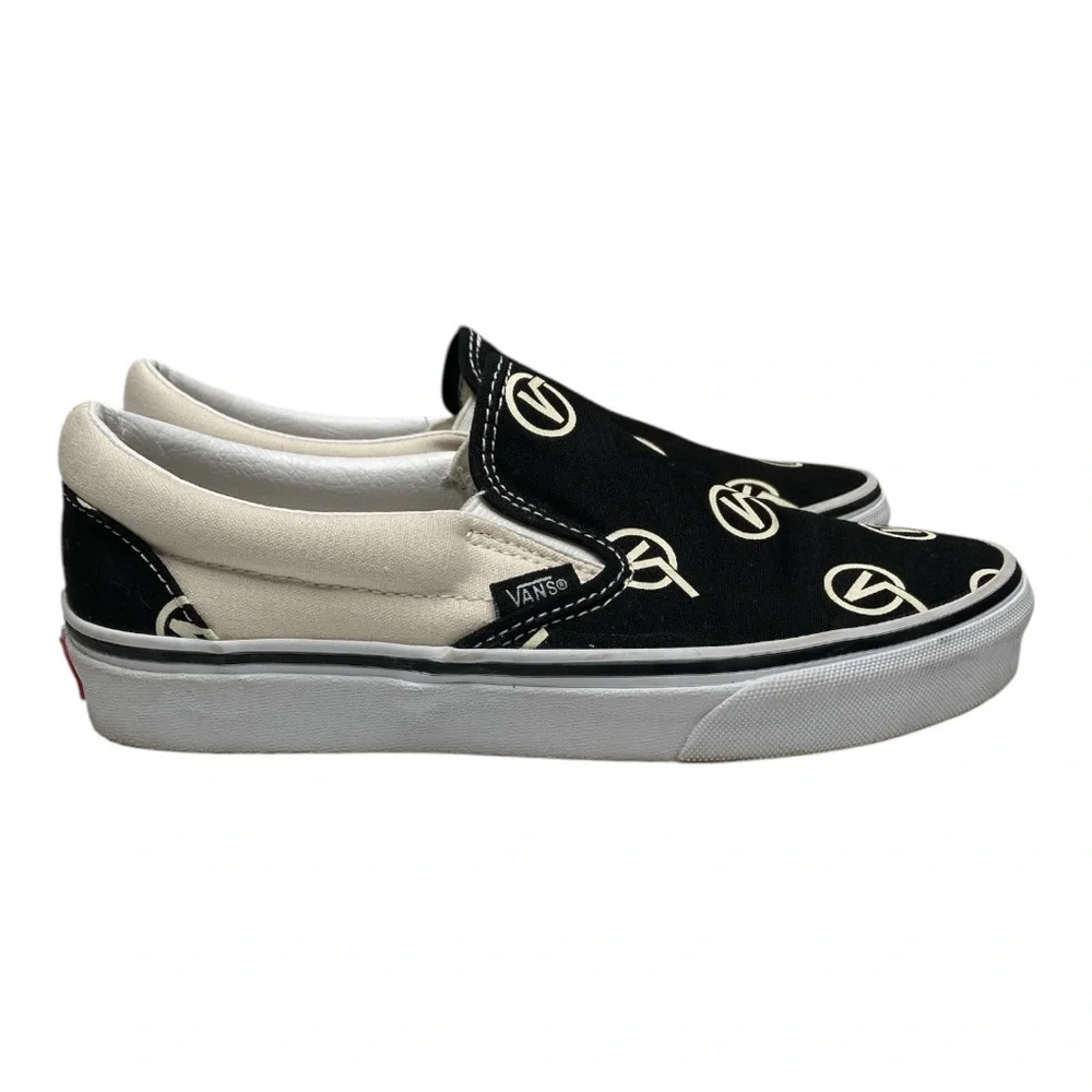 Vans Classic Slip On With Circle V Logo Black and White Size 6.5